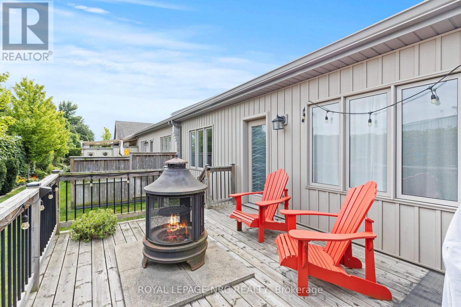 30 Blossom Common, St. Catharines, Ontario  L2M 0B3 - Photo 24 - X12316793