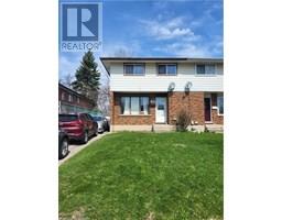 126 CHANDLER Drive, kitchener, Ontario