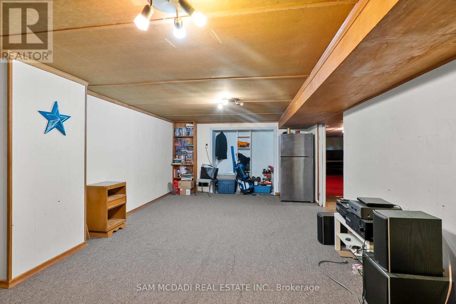 1491 Woodeden Drive, Mississauga, Ontario  L5H 2V1 - Photo 17 - W12316747