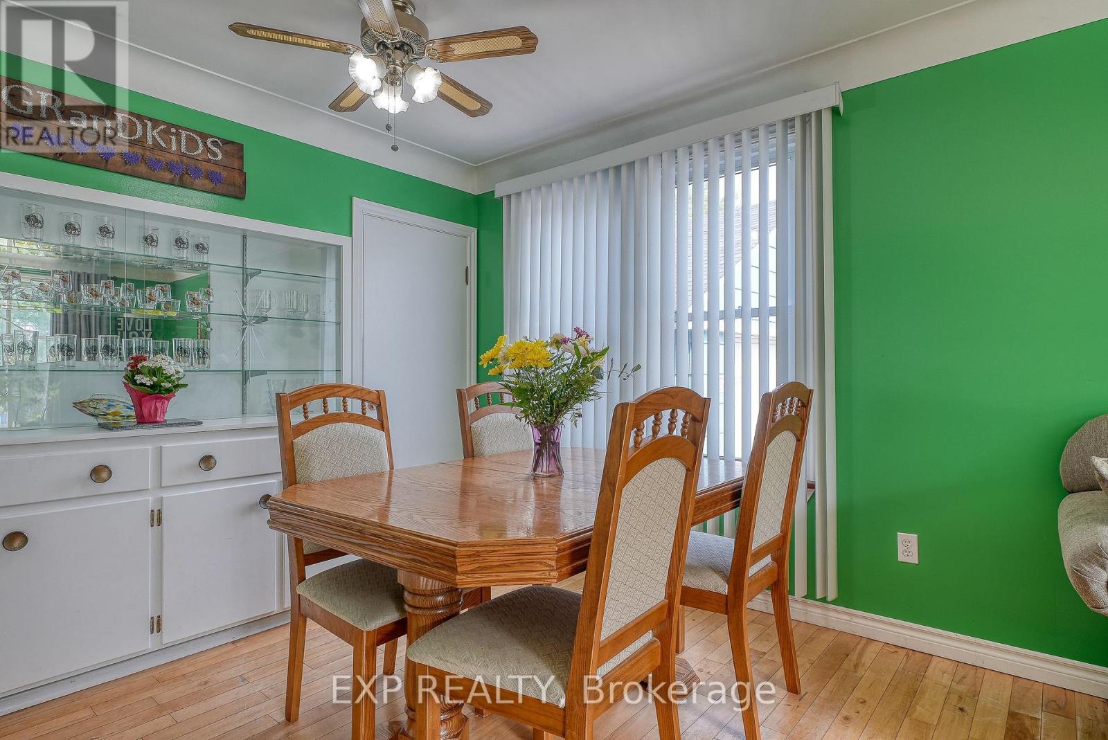 193 Centennial Avenue S, Central Elgin, Ontario  N5R 5B3 - Photo 5 - X12297842