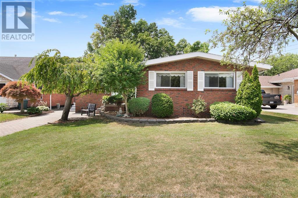 Property at 841 Lacasse image 3