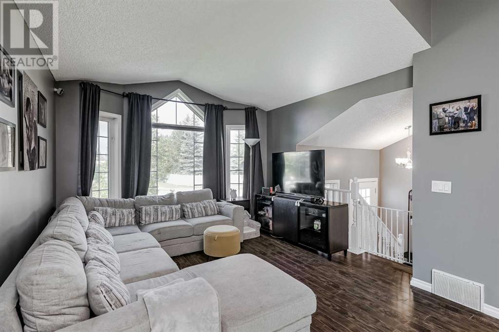 Property at 14568 Mt Mckenzie Drive SE image 5