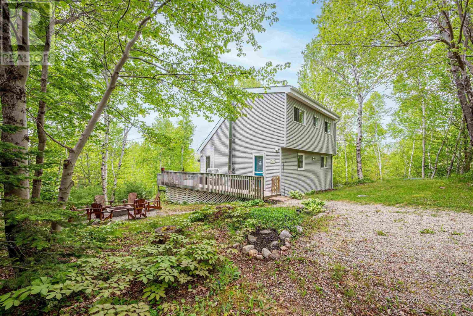 156 Lakewood Drive, Chester Grant, Nova Scotia  B0J 1K0 - Photo 4 - 202513211