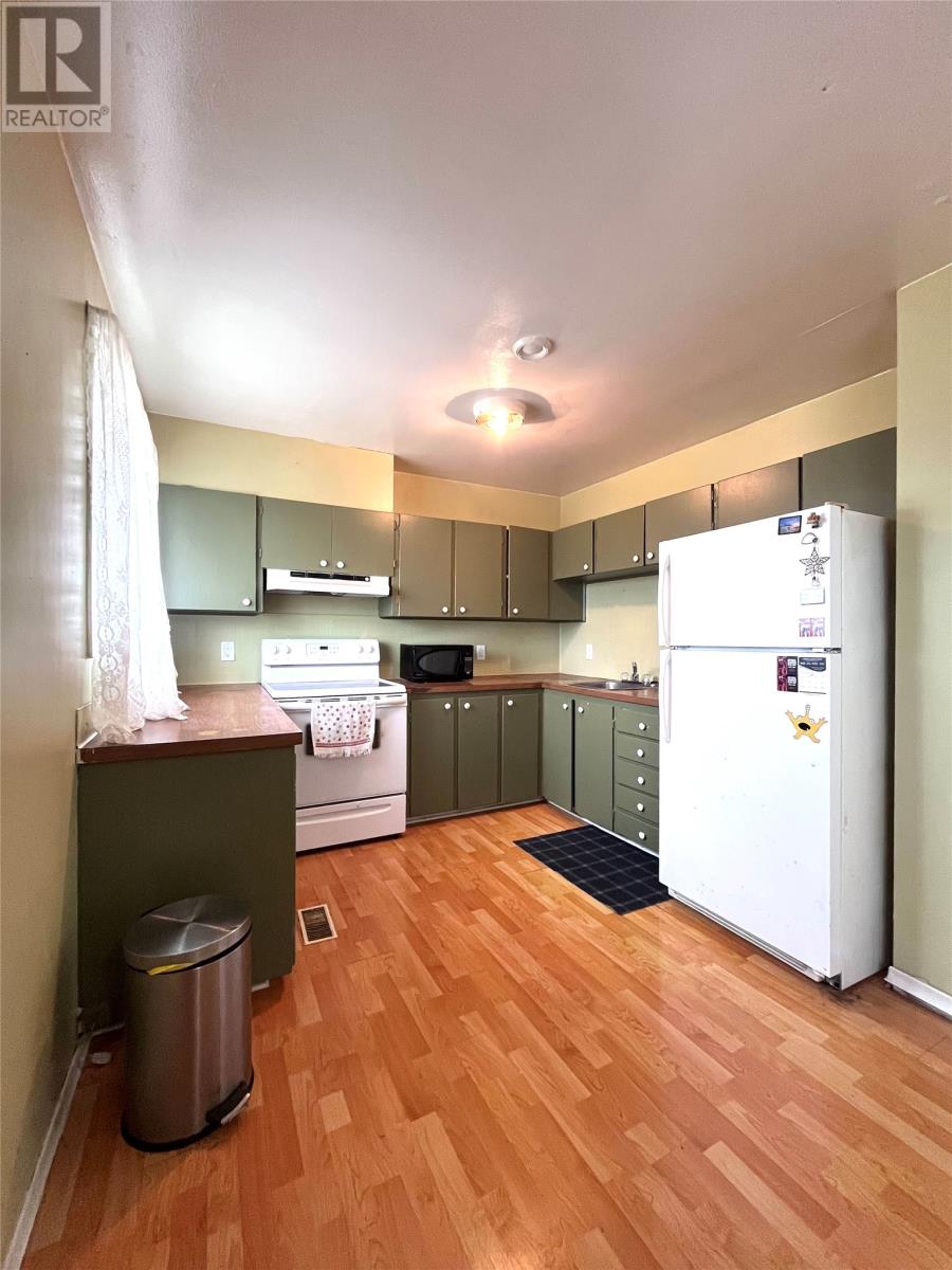 21 Centennial Street, Fortune, Newfoundland & Labrador  A0E 1P0 - Photo 2 - 1288558