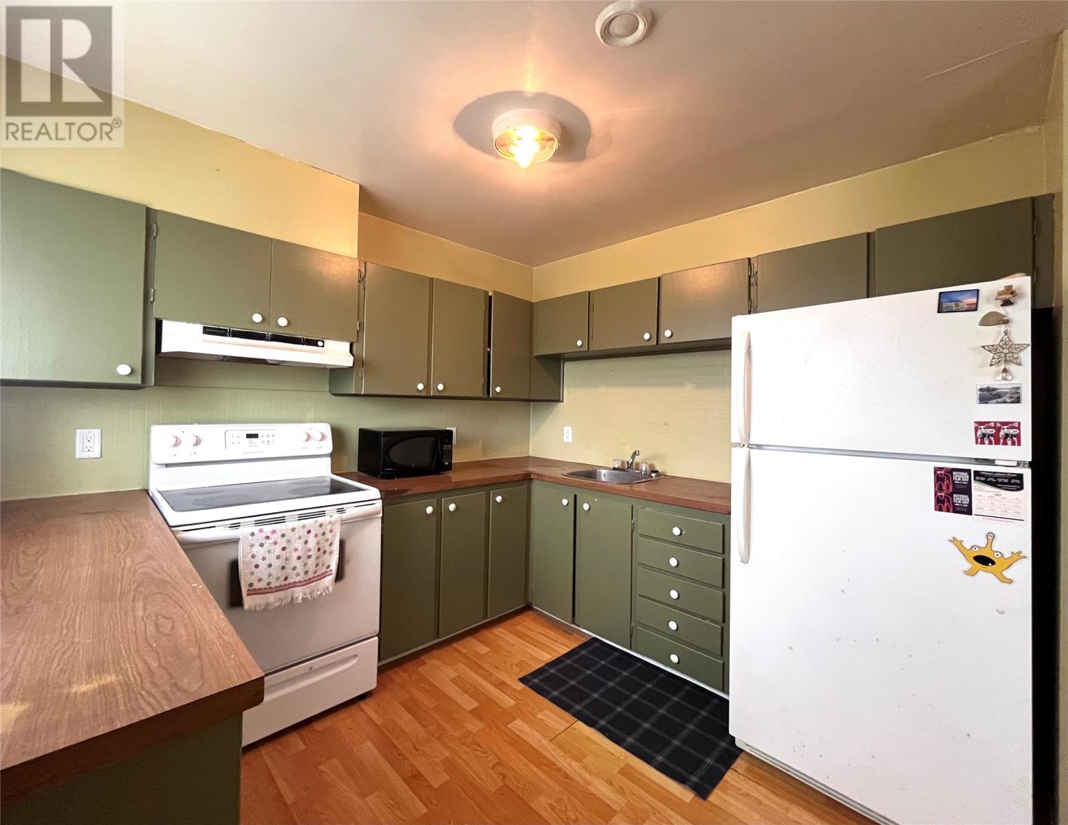 21 Centennial Street, Fortune, Newfoundland & Labrador  A0E 1P0 - Photo 3 - 1288558
