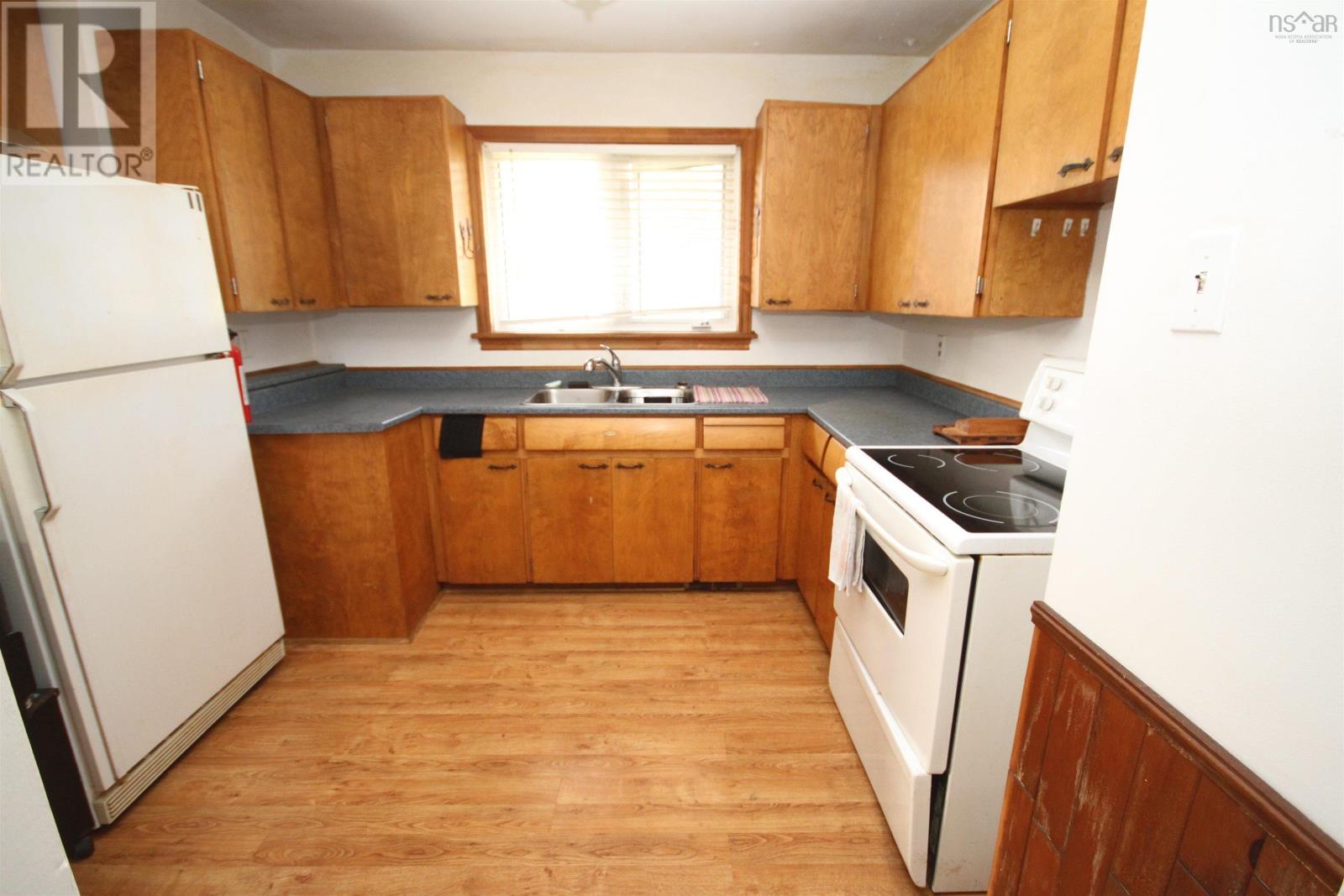 504 Queen Street, Port Hawkesbury, Nova Scotia  B9A 2V9 - Photo 13 - 202517689