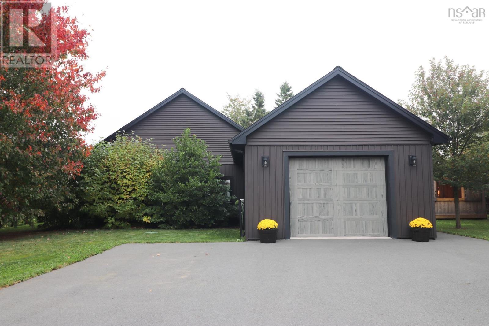 100 Lake Shore Drive, Great Village, Nova Scotia  B0M 1L0 - Photo 9 - 202518169