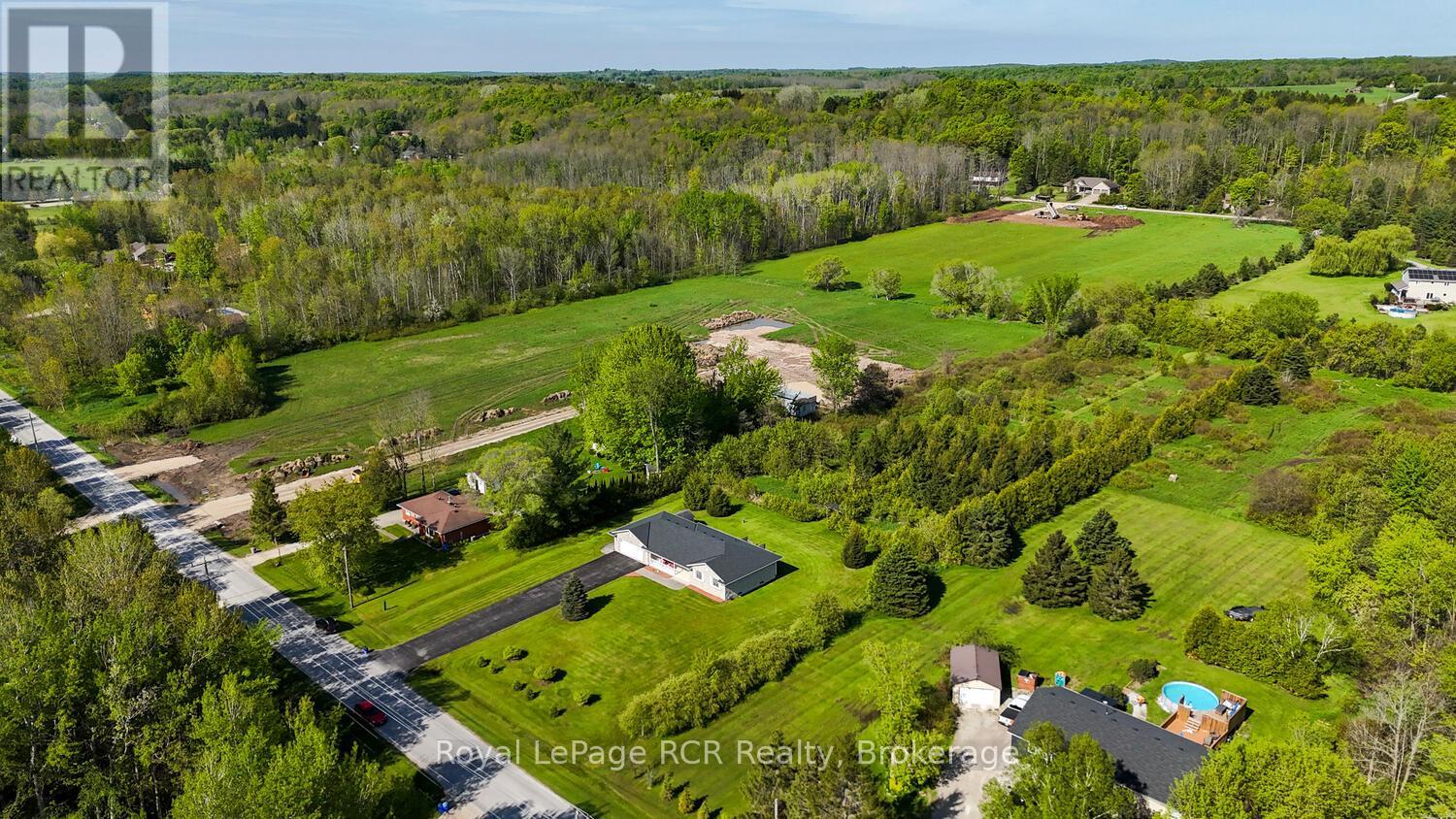 280 Somers Street, Georgian Bluffs, Ontario  N4K 6V5 - Photo 37 - X12187590