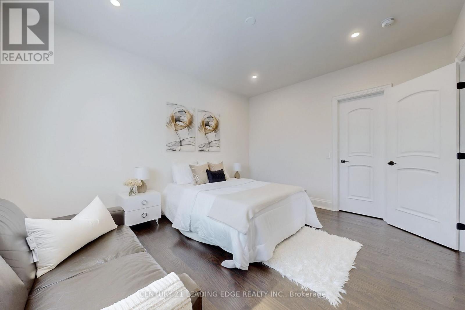 77 Chuck Ormsby Crescent, King, Ontario  L7B 0A9 - Photo 37 - N12316840