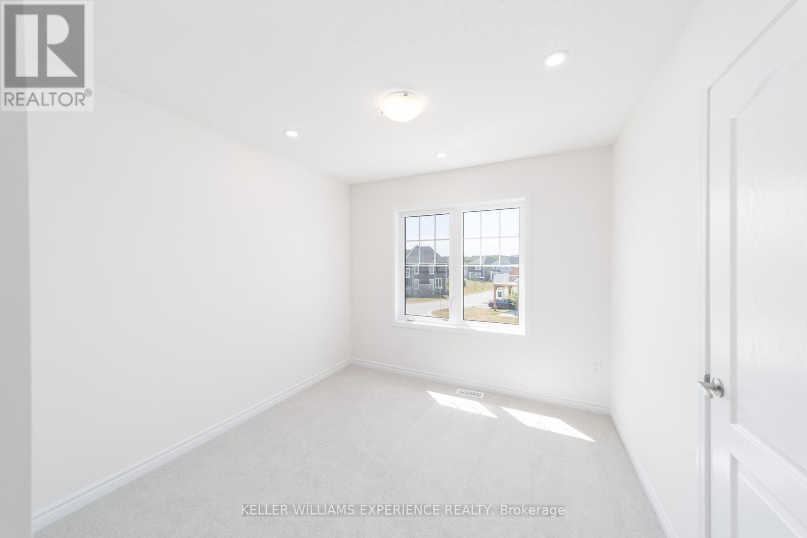 4 Shapira Avenue, Wasaga Beach, Ontario  L9Z 0K1 - Photo 26 - S12316807