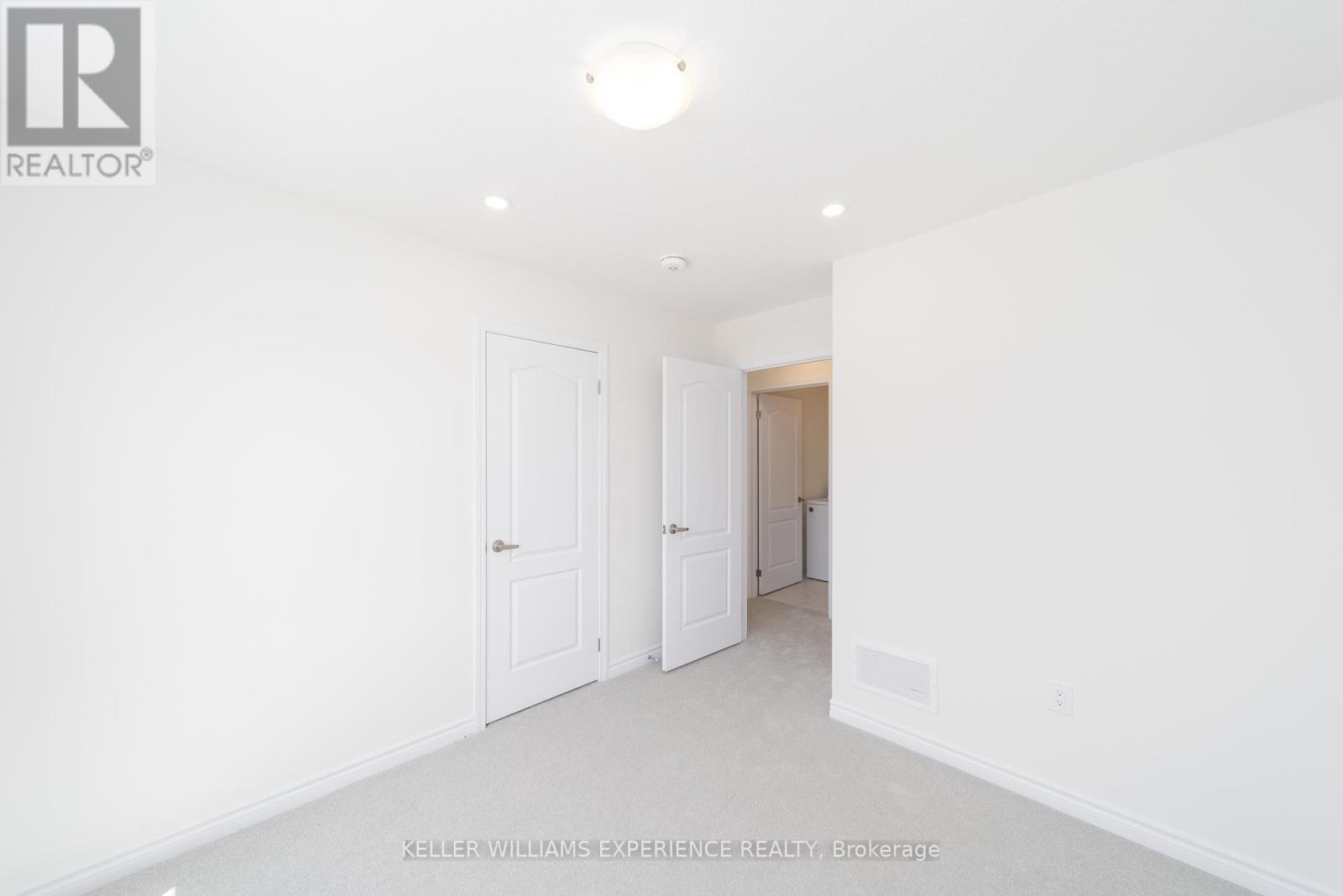 4 Shapira Avenue, Wasaga Beach, Ontario  L9Z 0K1 - Photo 27 - S12316807
