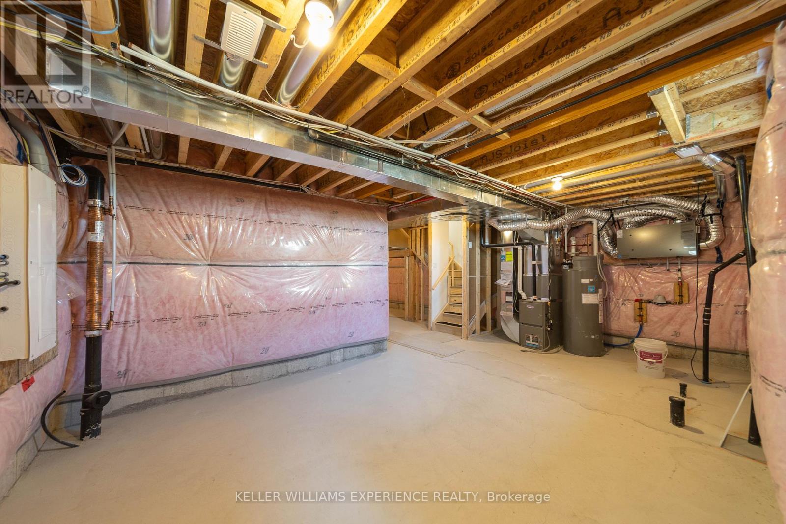 4 Shapira Avenue, Wasaga Beach, Ontario  L9Z 0K1 - Photo 31 - S12316807