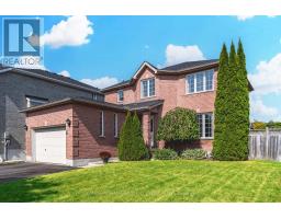 2 NORTHVIEW CRESCENT, Barrie, Ontario
