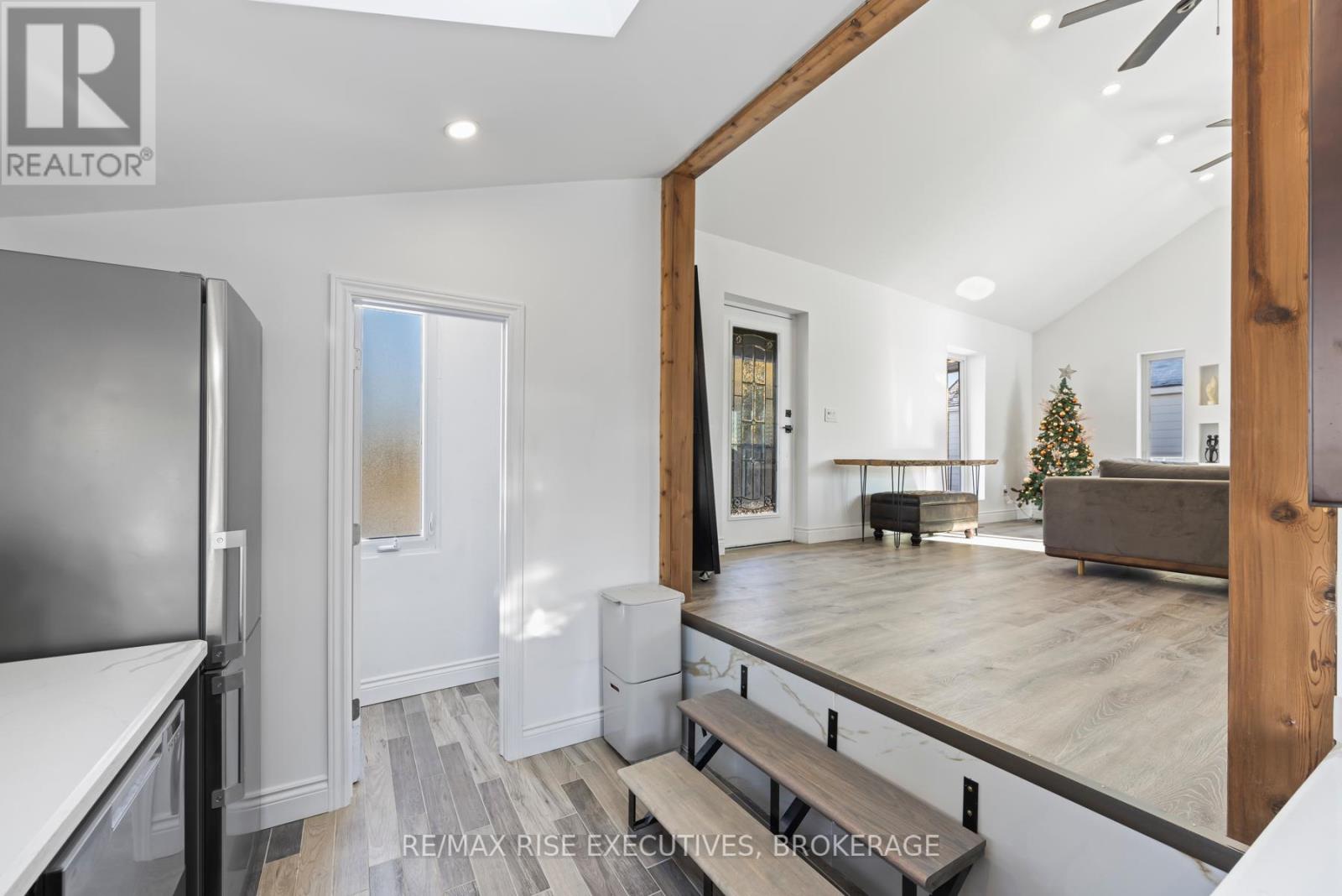 10 Greer Street, Kingston, Ontario  K7K 2V9 - Photo 20 - X12316947