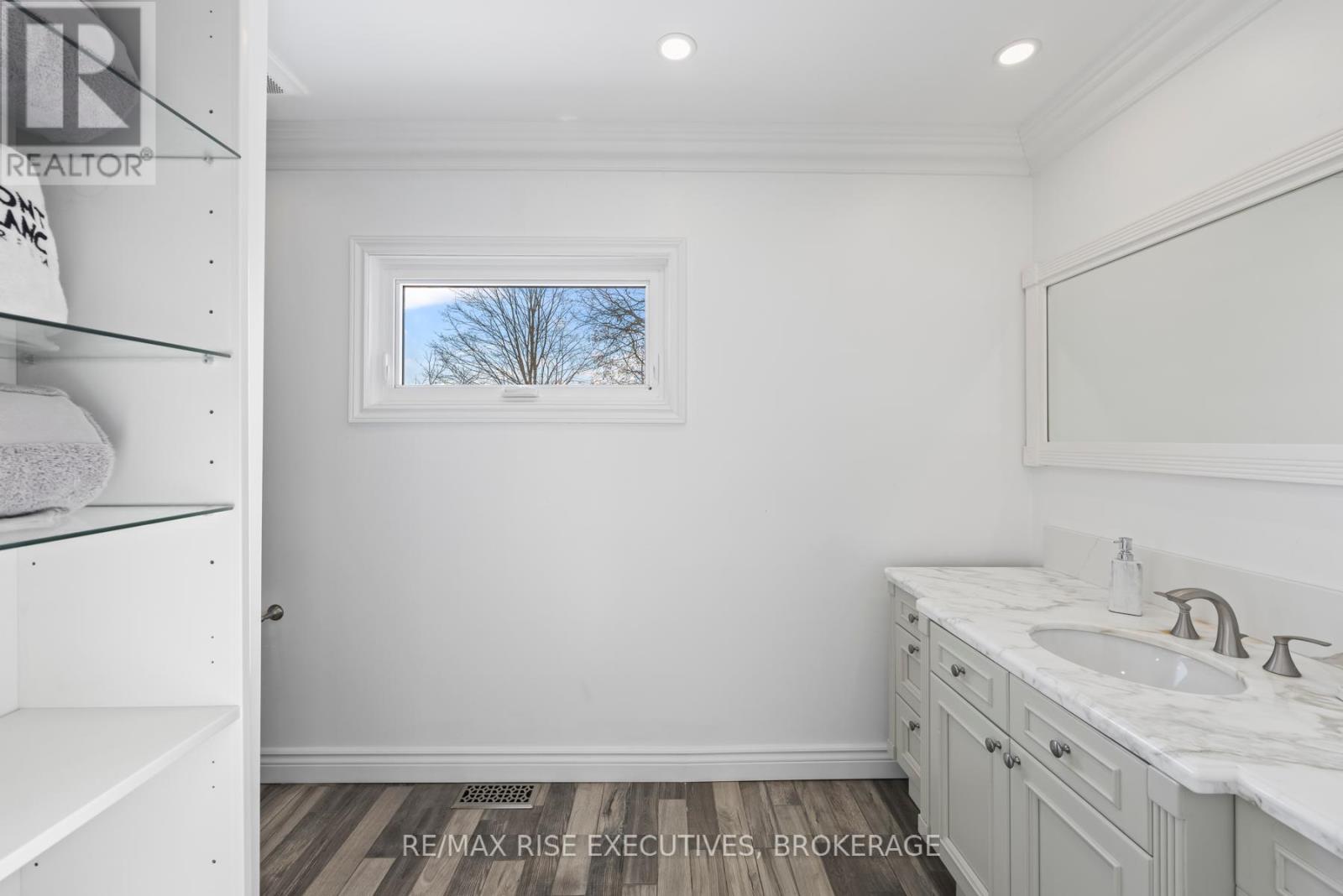 10 Greer Street, Kingston, Ontario  K7K 2V9 - Photo 28 - X12316947