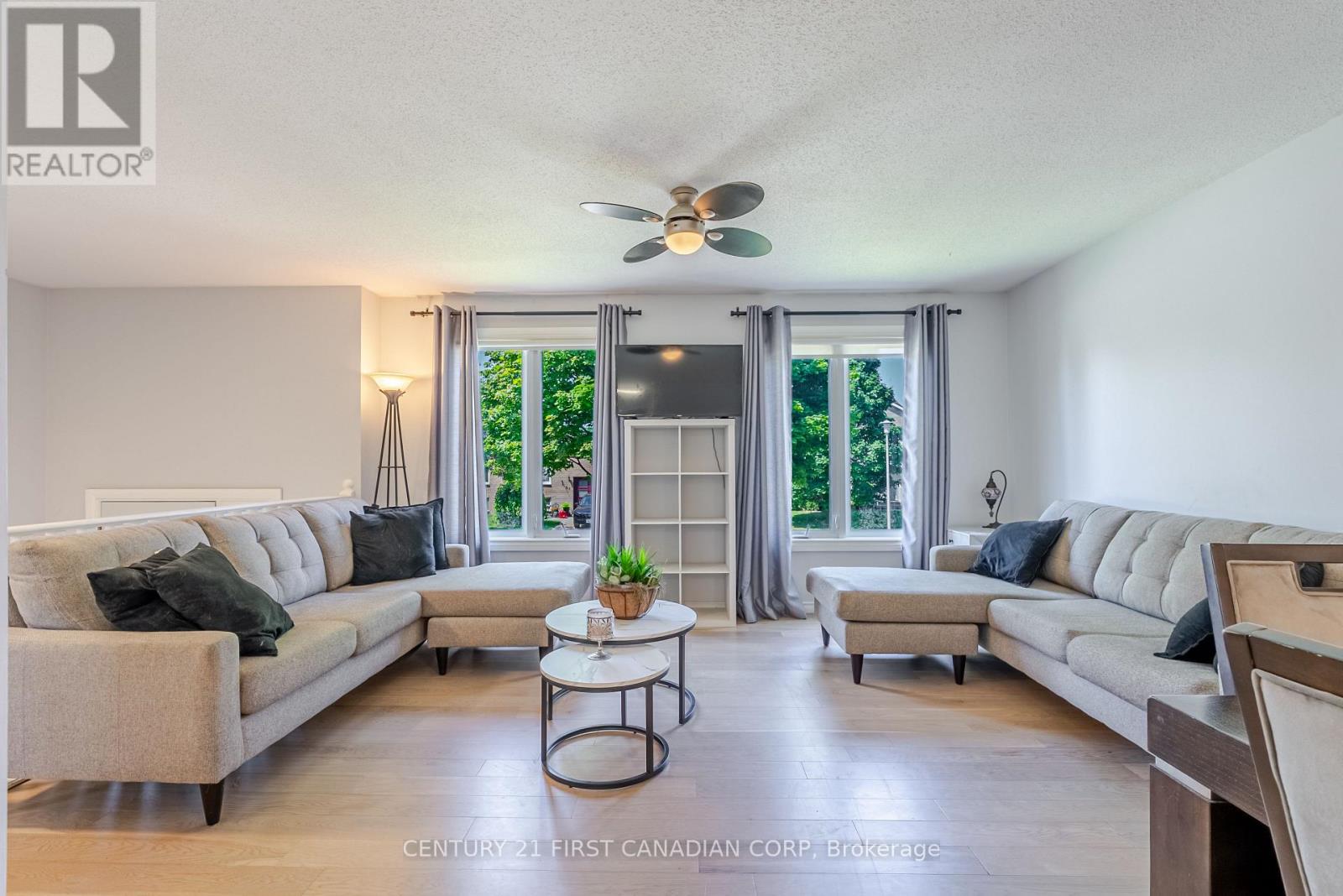 50 Erica Crescent, London South, Ontario  N6E 3P4 - Photo 10 - X12316943