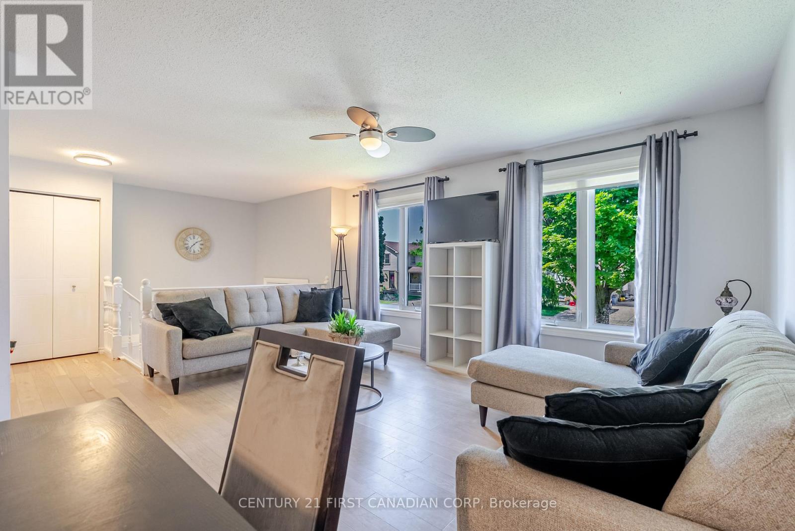 50 Erica Crescent, London South, Ontario  N6E 3P4 - Photo 11 - X12316943