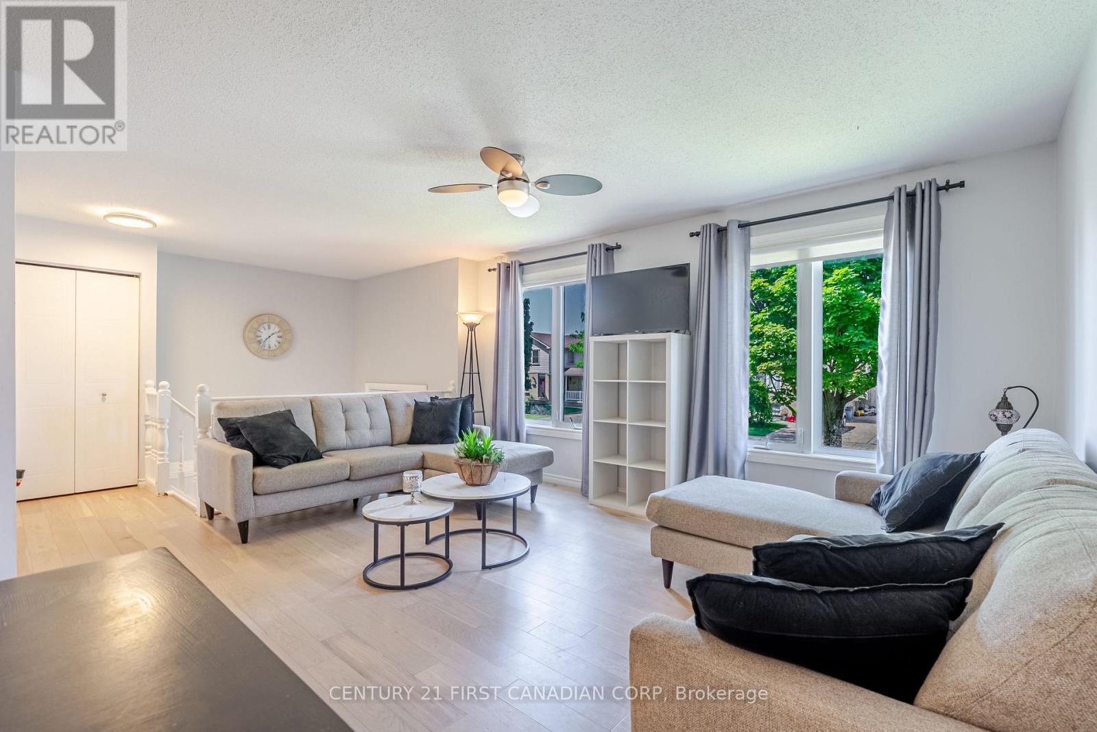 50 Erica Crescent, London South, Ontario  N6E 3P4 - Photo 12 - X12316943