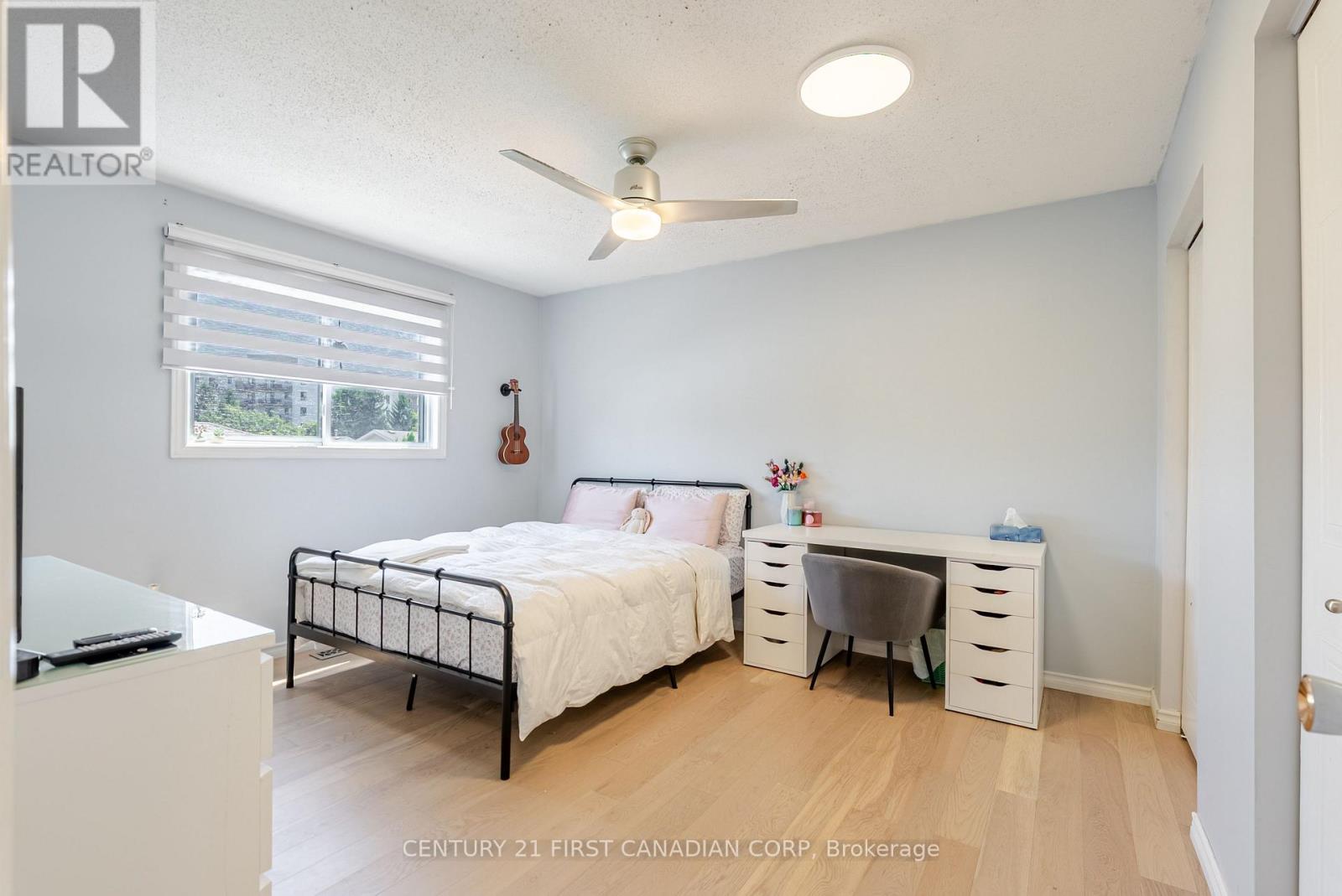 50 Erica Crescent, London South, Ontario  N6E 3P4 - Photo 18 - X12316943