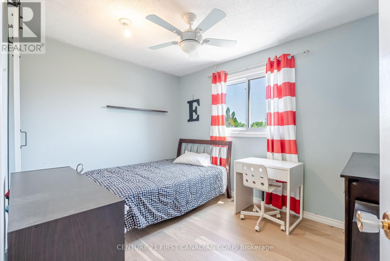 50 Erica Crescent, London South, Ontario  N6E 3P4 - Photo 21 - X12316943