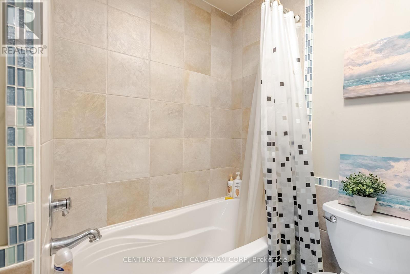 50 Erica Crescent, London South, Ontario  N6E 3P4 - Photo 24 - X12316943