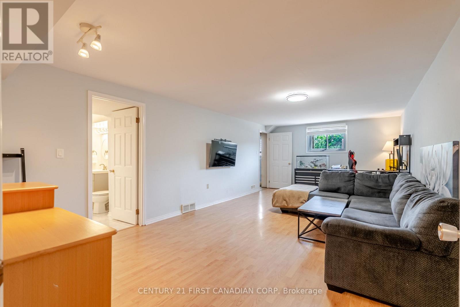 50 Erica Crescent, London South, Ontario  N6E 3P4 - Photo 28 - X12316943