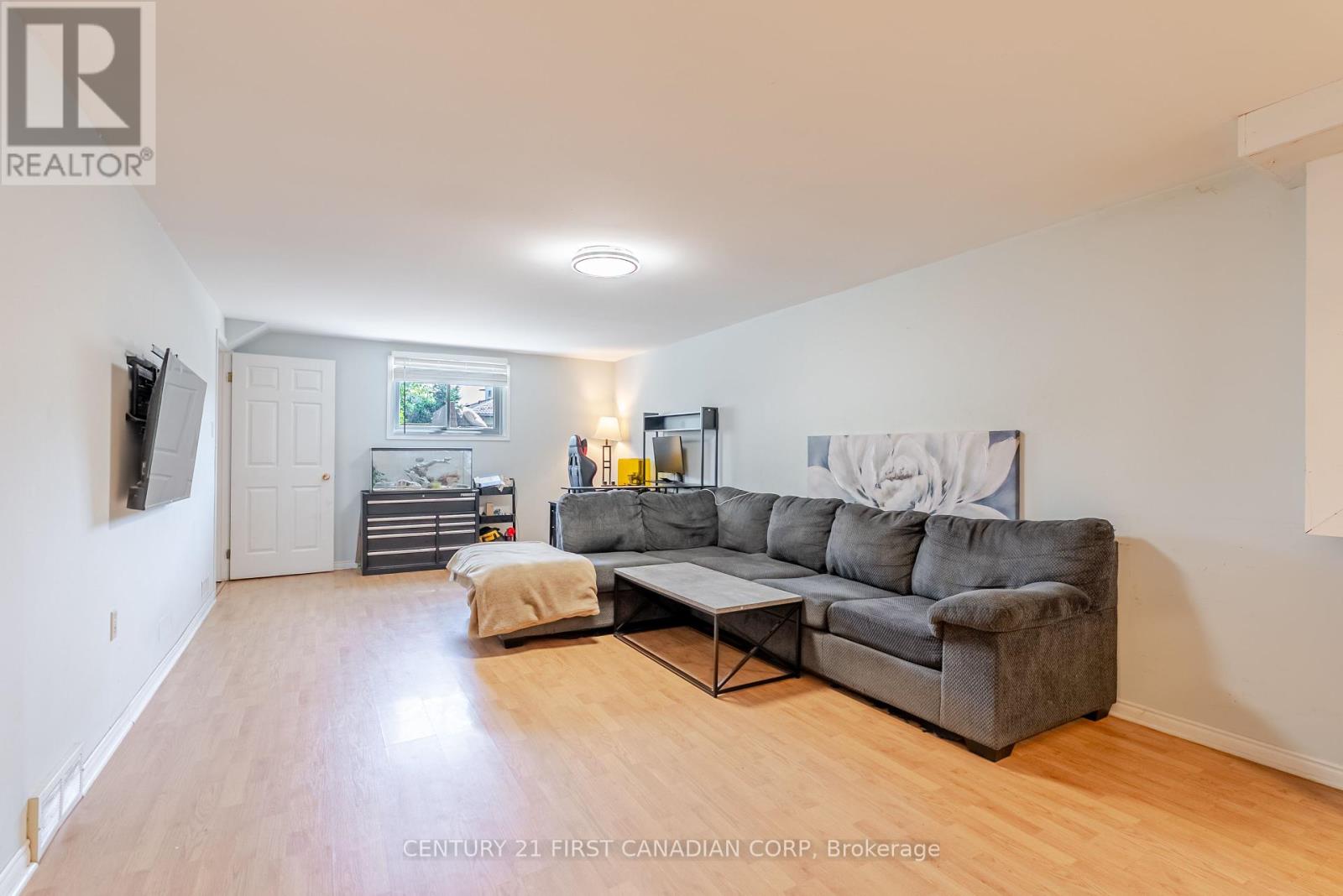 50 Erica Crescent, London South, Ontario  N6E 3P4 - Photo 29 - X12316943