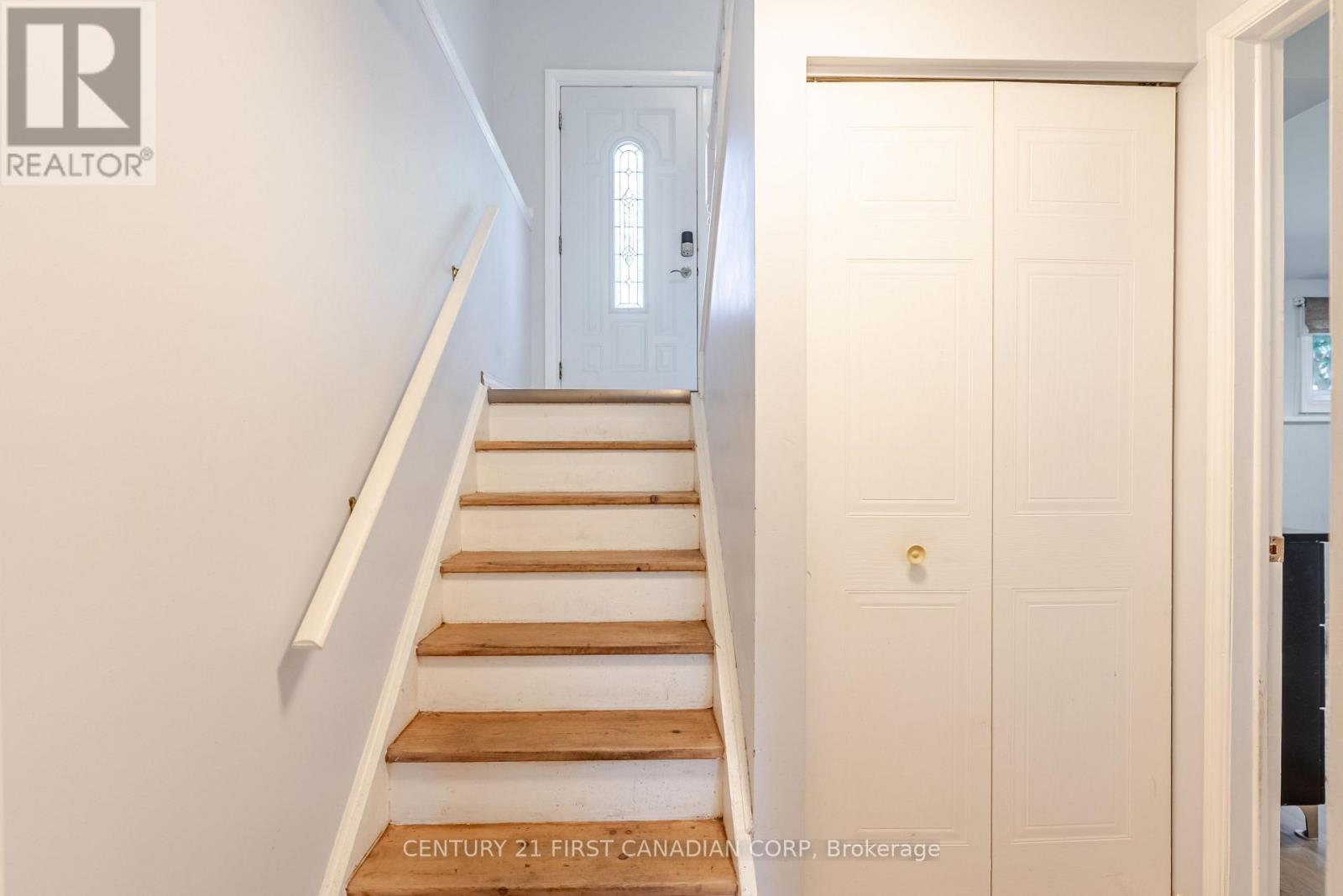 50 Erica Crescent, London South, Ontario  N6E 3P4 - Photo 35 - X12316943