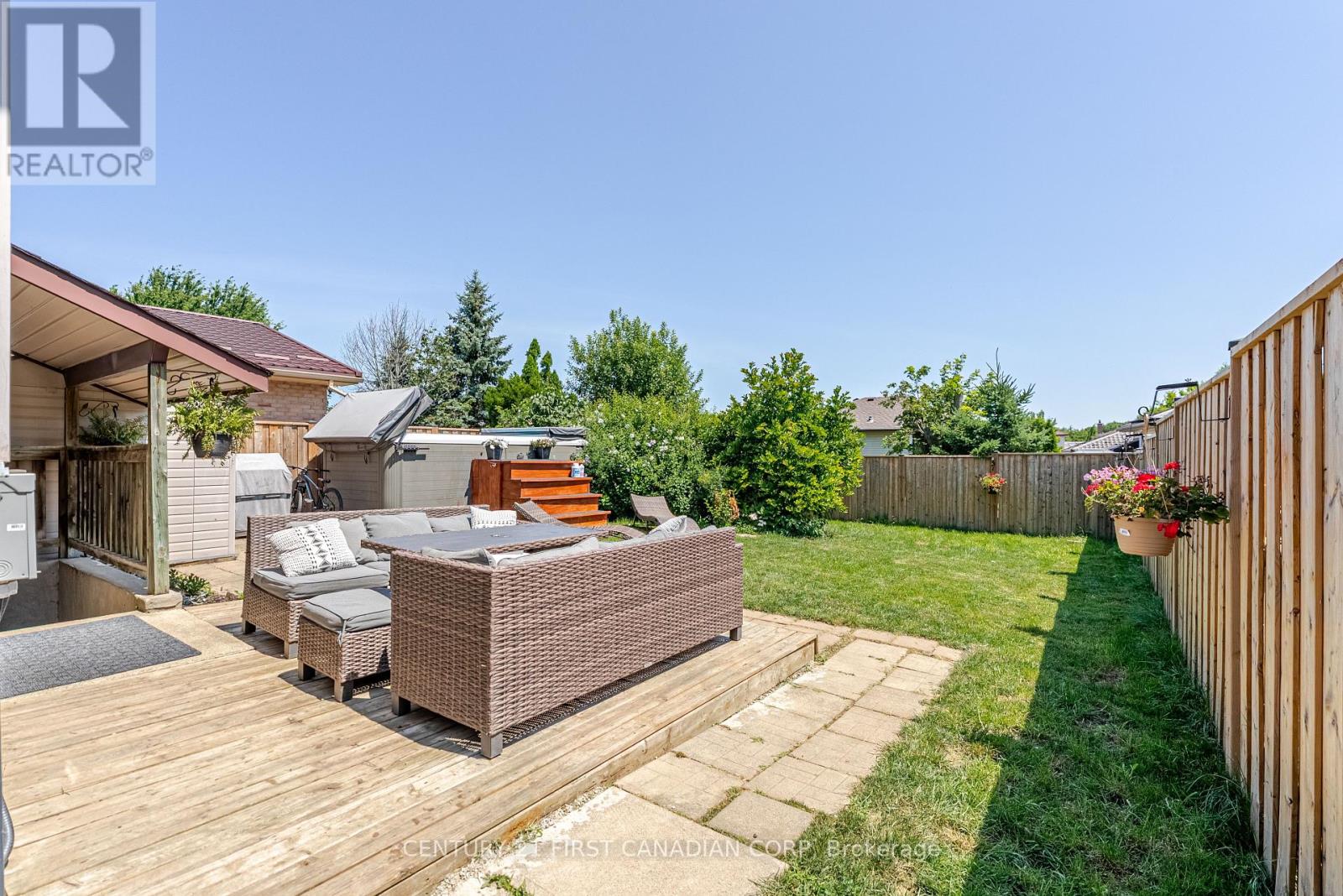 50 Erica Crescent, London South, Ontario  N6E 3P4 - Photo 36 - X12316943