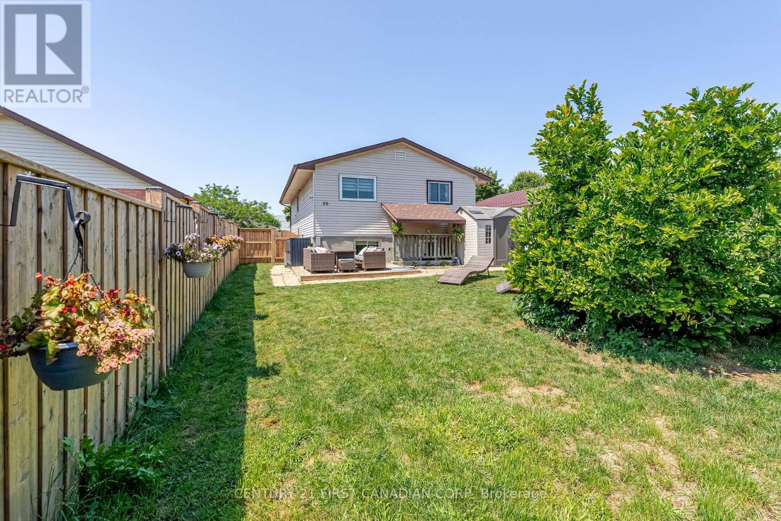 50 Erica Crescent, London South, Ontario  N6E 3P4 - Photo 39 - X12316943