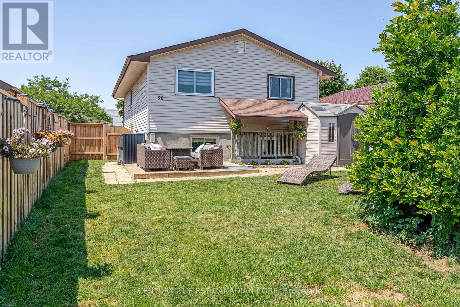 50 Erica Crescent, London South, Ontario  N6E 3P4 - Photo 40 - X12316943