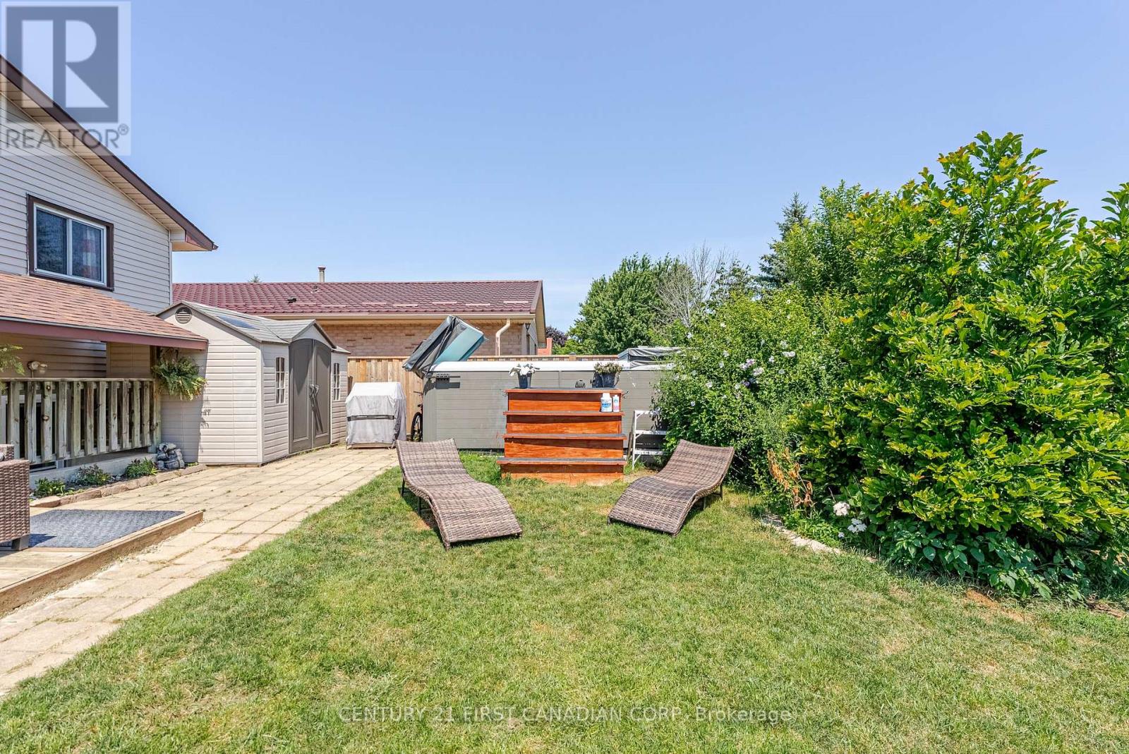 50 Erica Crescent, London South, Ontario  N6E 3P4 - Photo 42 - X12316943