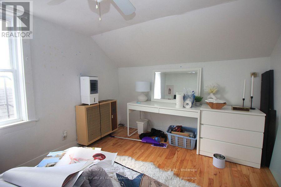 1051 Richmond Street, London East, Ontario  N6A 3J7 - Photo 36 - X12316959