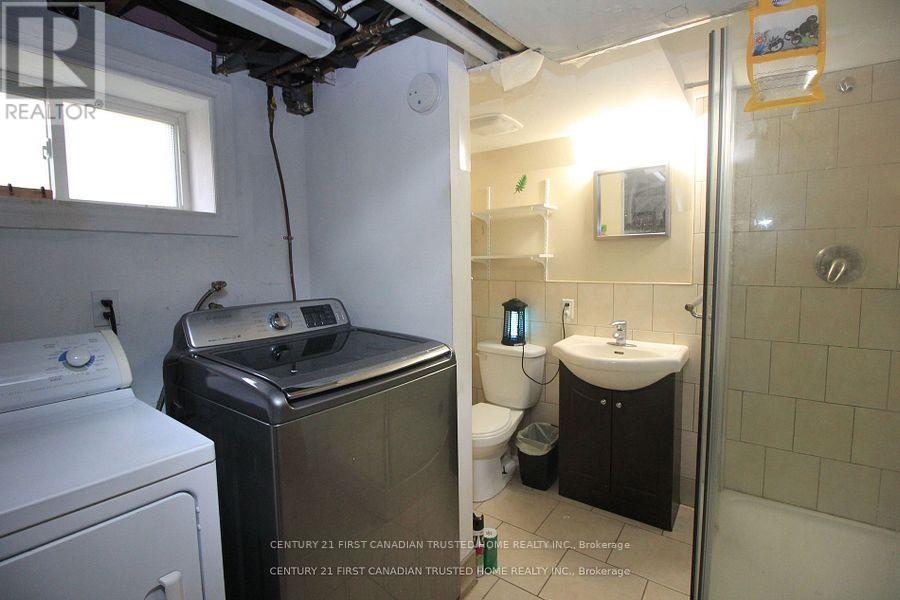 1051 Richmond Street, London East, Ontario  N6A 3J7 - Photo 45 - X12316959