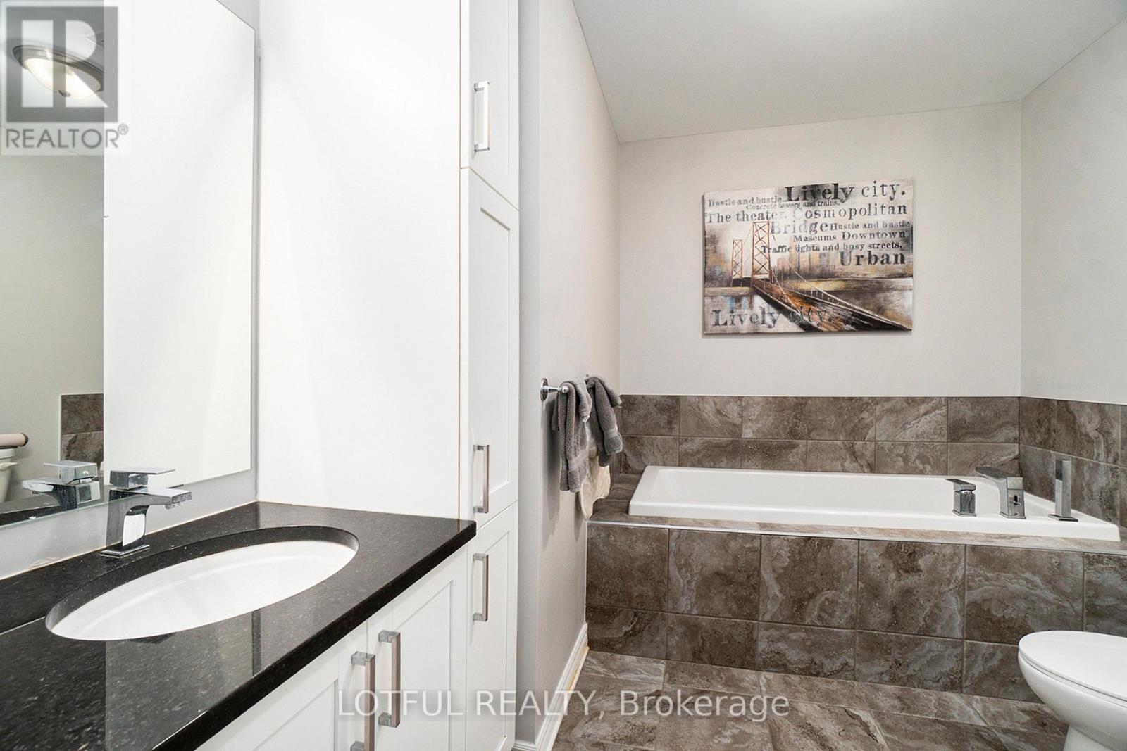 110 - 120 Prestige Circle, Ottawa, Ontario  K4A 1B4 - Photo 14 - X12316945