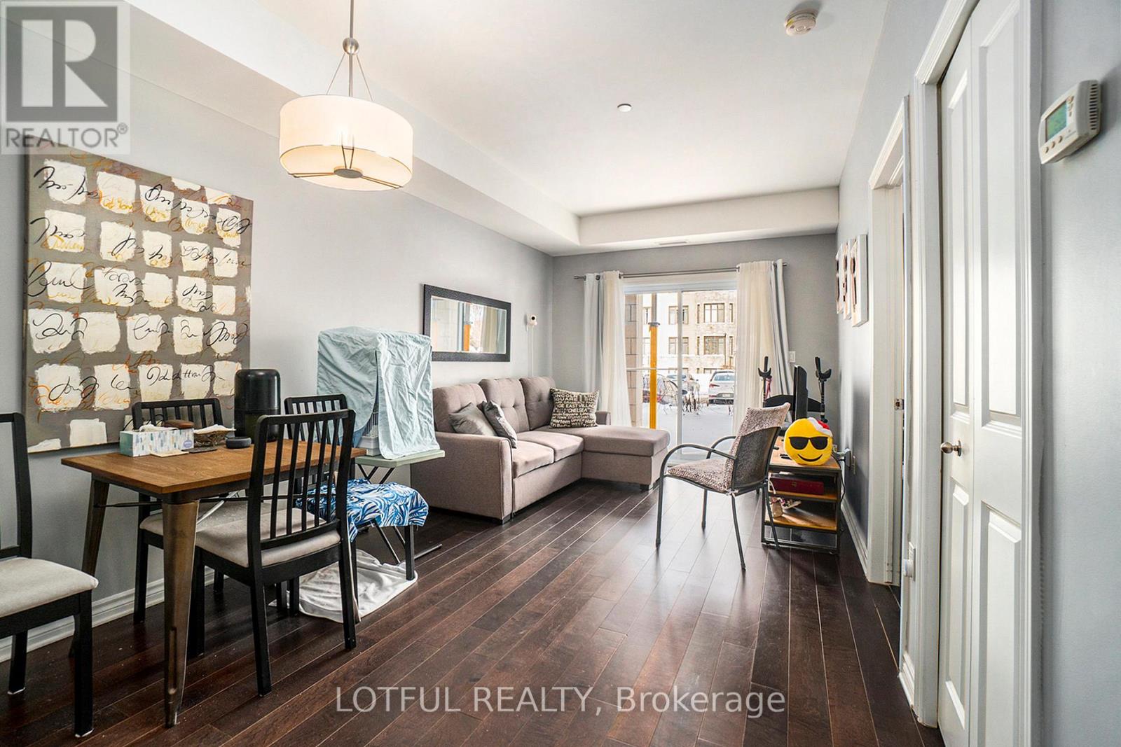 110 - 120 Prestige Circle, Ottawa, Ontario  K4A 1B4 - Photo 6 - X12316945