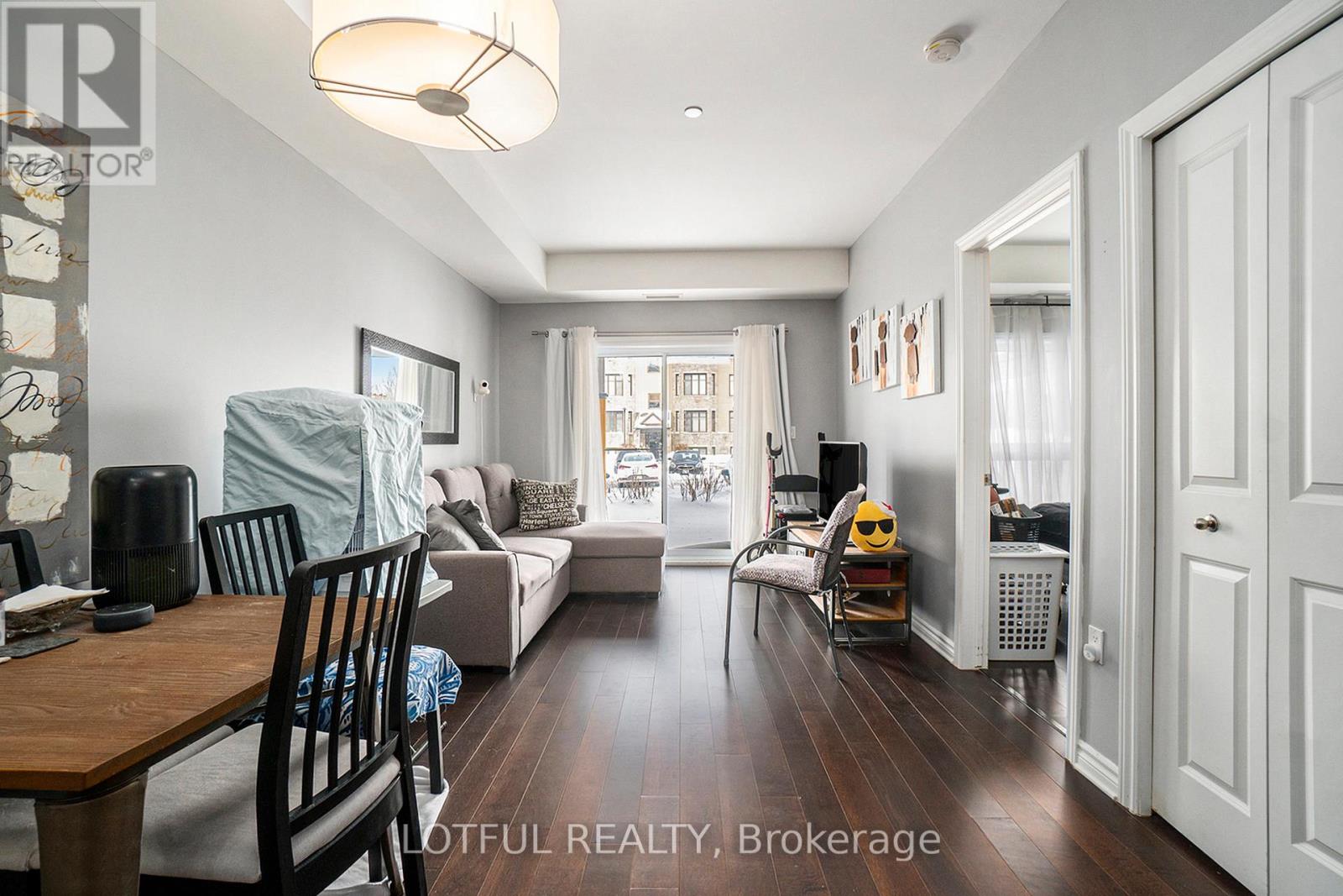 110 - 120 Prestige Circle, Ottawa, Ontario  K4A 1B4 - Photo 8 - X12316945