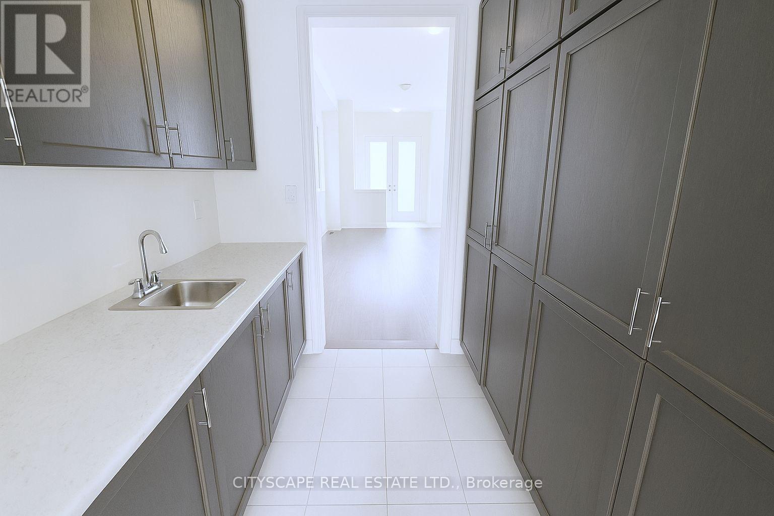 76 Elstone Place, Hamilton, Ontario  L8B 1Y9 - Photo 11 - X12316795