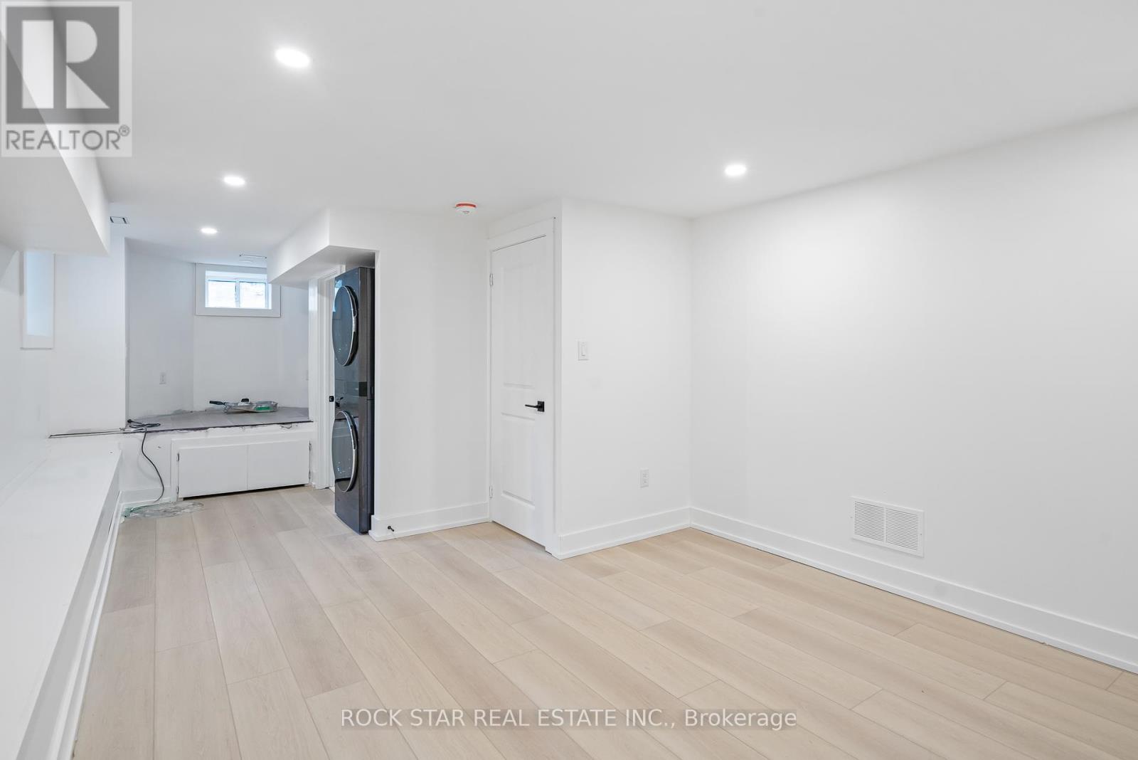42 Ray Street S, Hamilton, Ontario  L8P 3V3 - Photo 25 - X12316858
