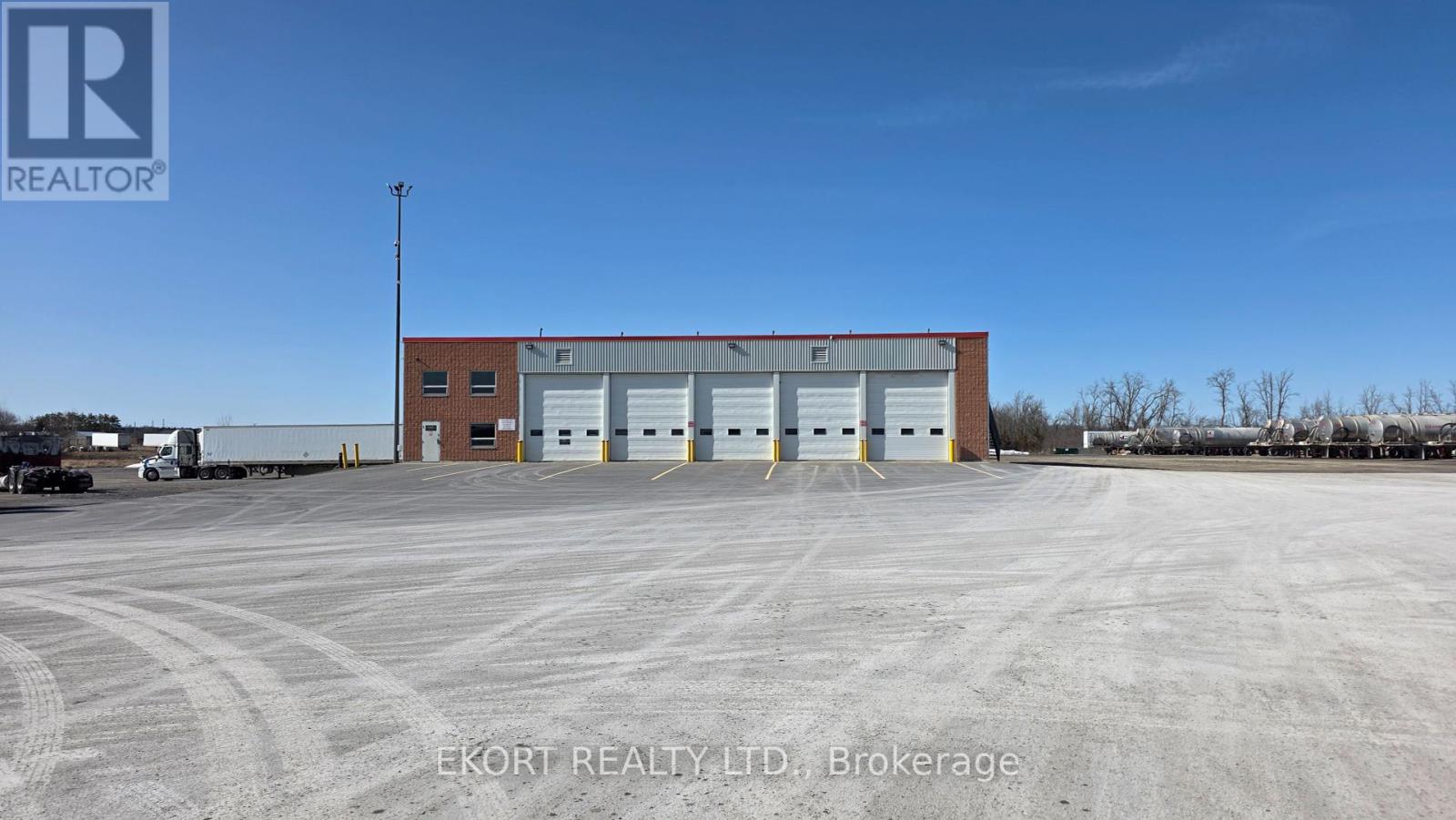 77 Bellevue Drive, Quinte West, Ontario  K8N 4Z5 - Photo 4 - X12316984