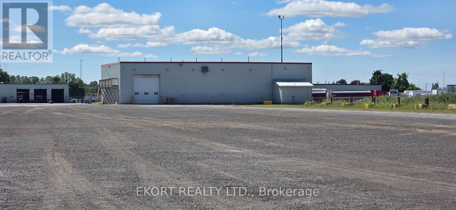 77 Bellevue Drive, Quinte West, Ontario  K8N 4Z5 - Photo 7 - X12316984