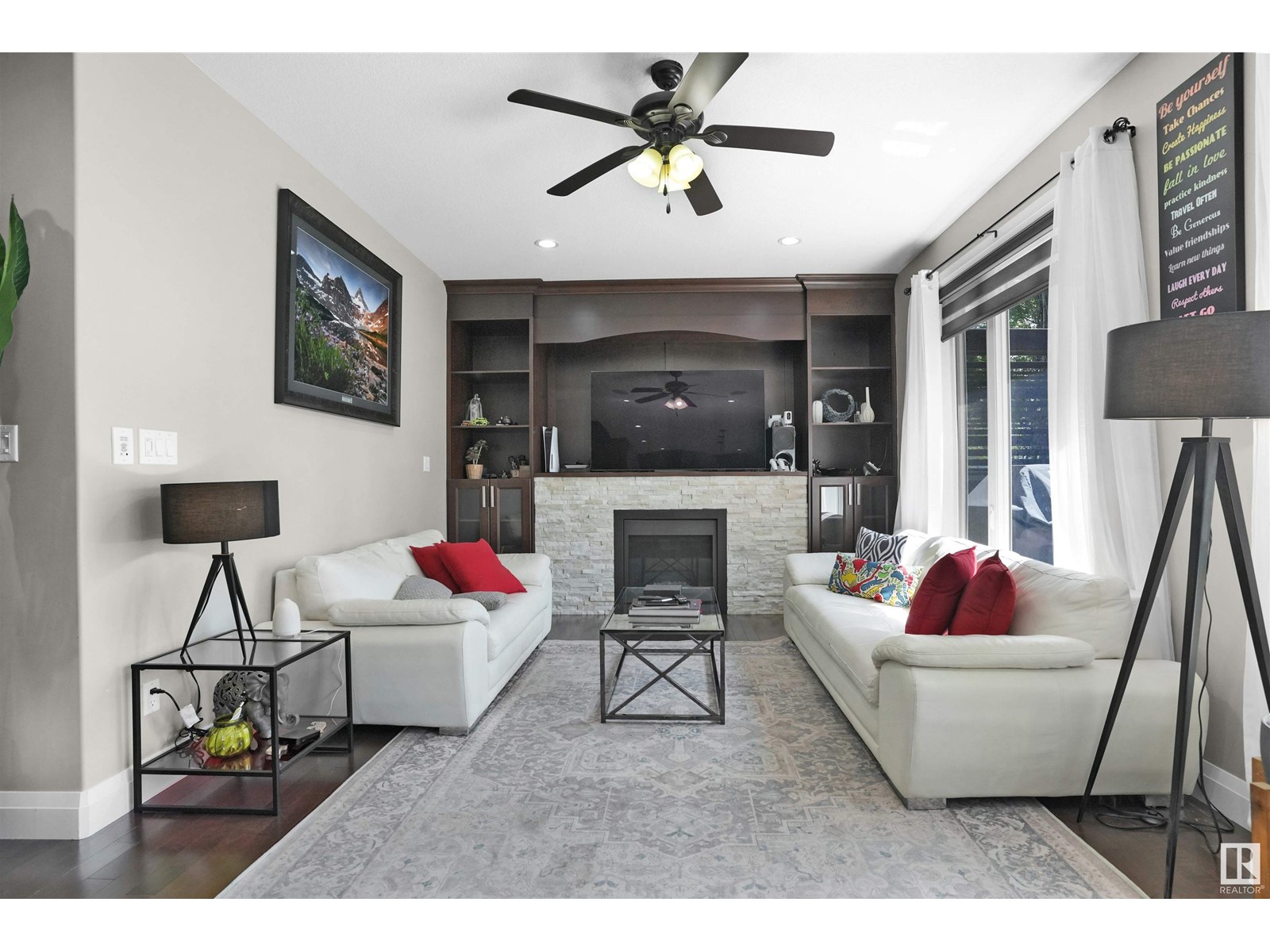 Property at 20503 58 AV NW image 1