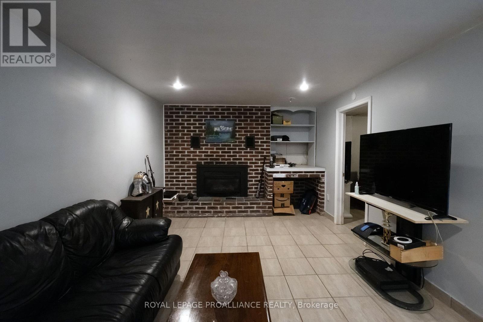 17 Woodland Acres, Belleville, Ontario  K8N 4K2 - Photo 29 - X12313598