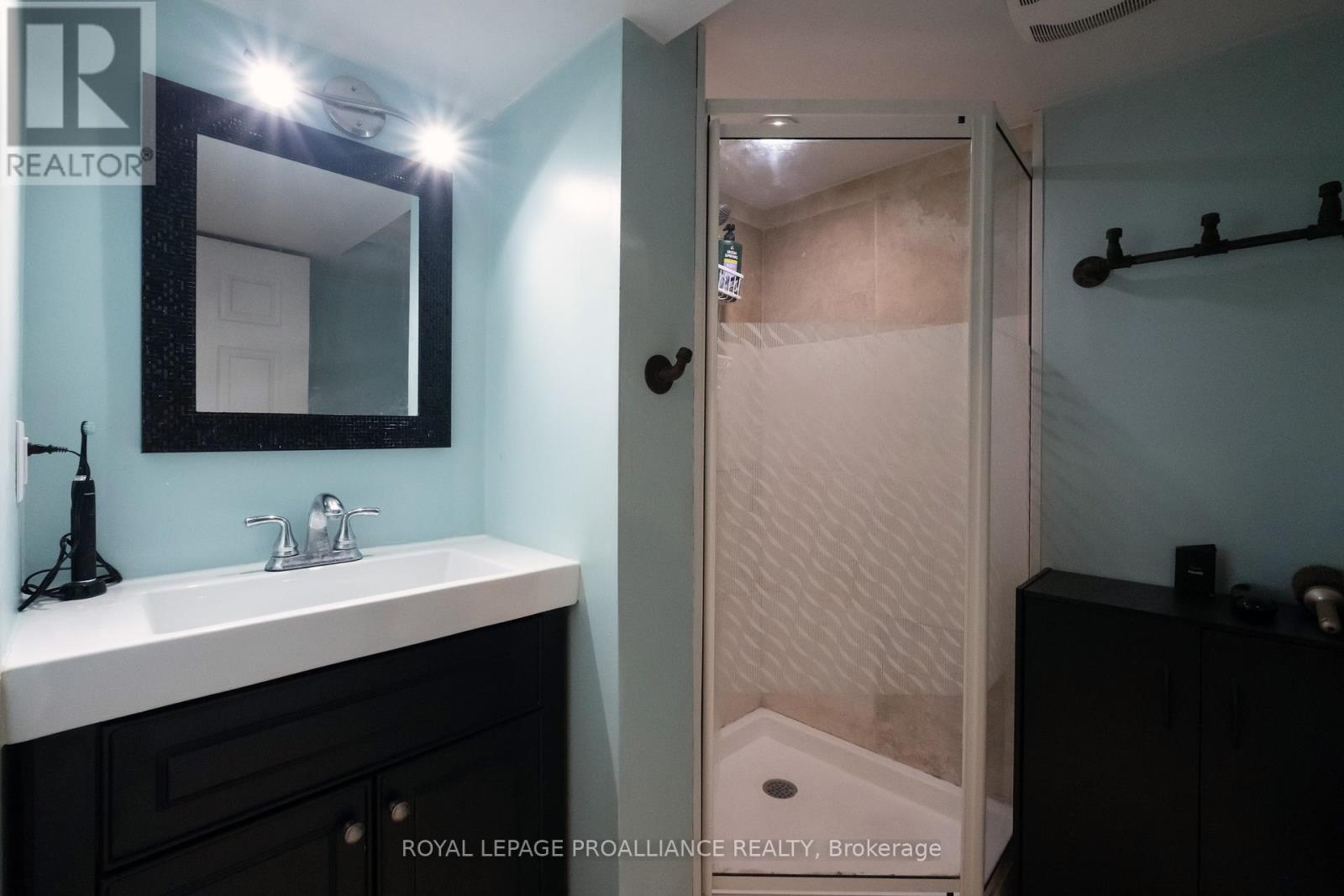 17 Woodland Acres, Belleville, Ontario  K8N 4K2 - Photo 27 - X12313598