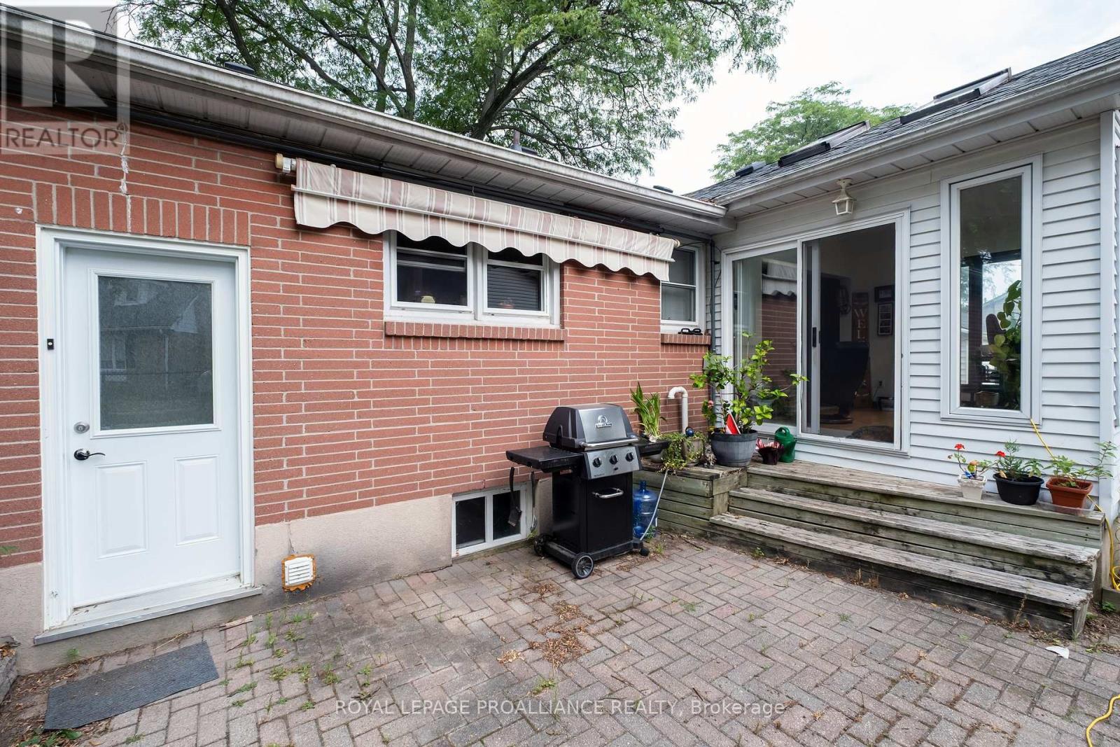 17 Woodland Acres, Belleville, Ontario  K8N 4K2 - Photo 34 - X12313598