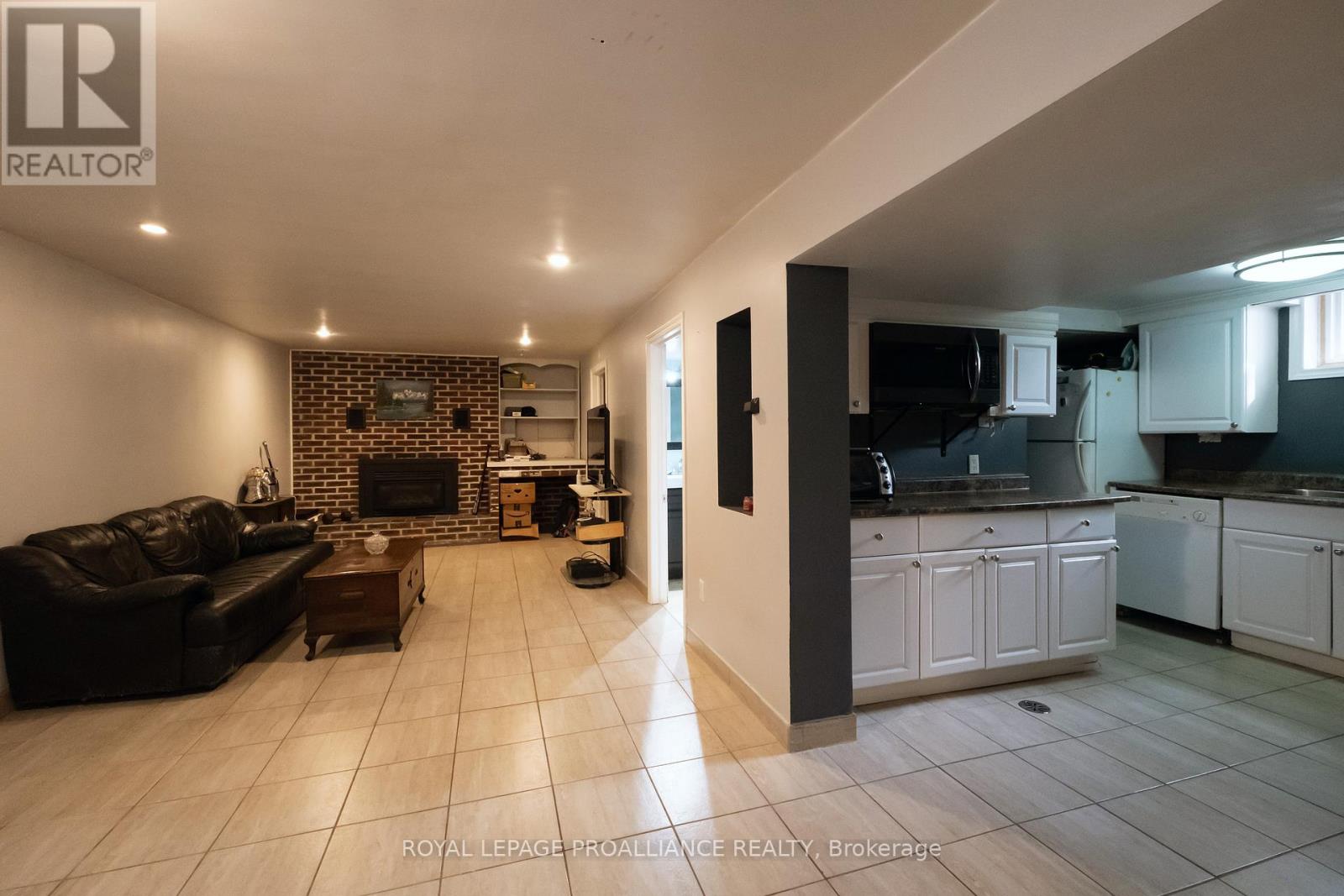 17 Woodland Acres, Belleville, Ontario  K8N 4K2 - Photo 24 - X12313598