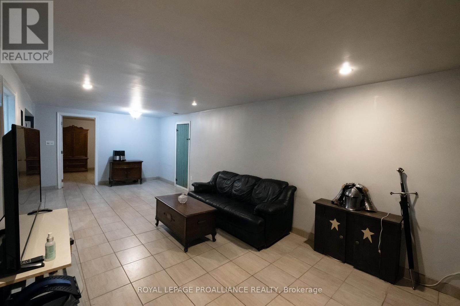 17 Woodland Acres, Belleville, Ontario  K8N 4K2 - Photo 28 - X12313598