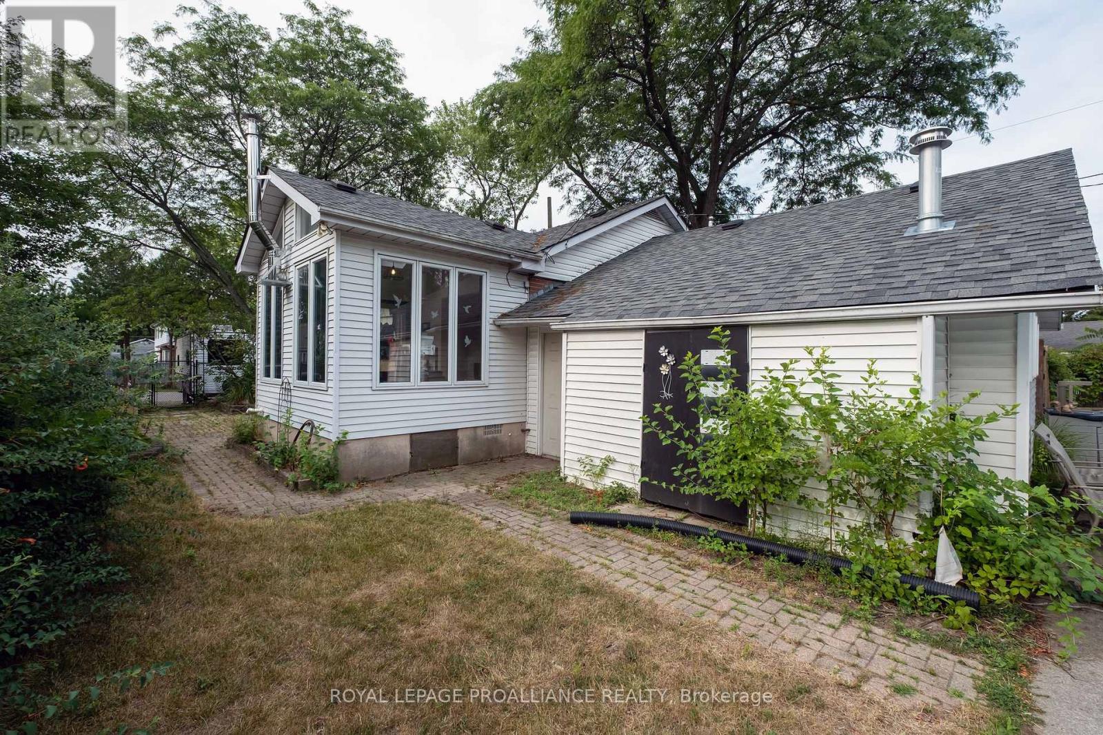 17 Woodland Acres, Belleville, Ontario  K8N 4K2 - Photo 35 - X12313598