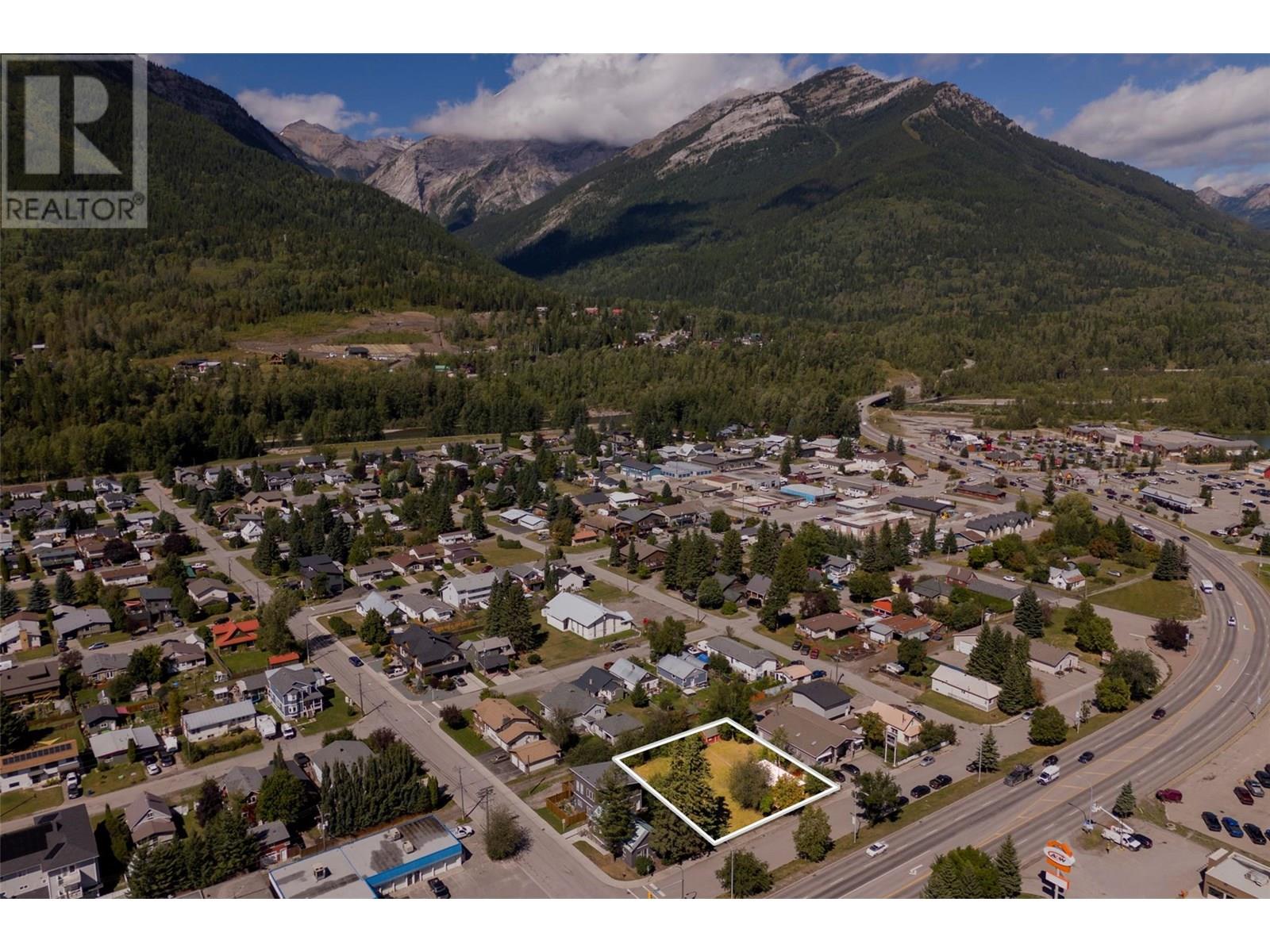 1321 7TH Avenue, fernie, British Columbia