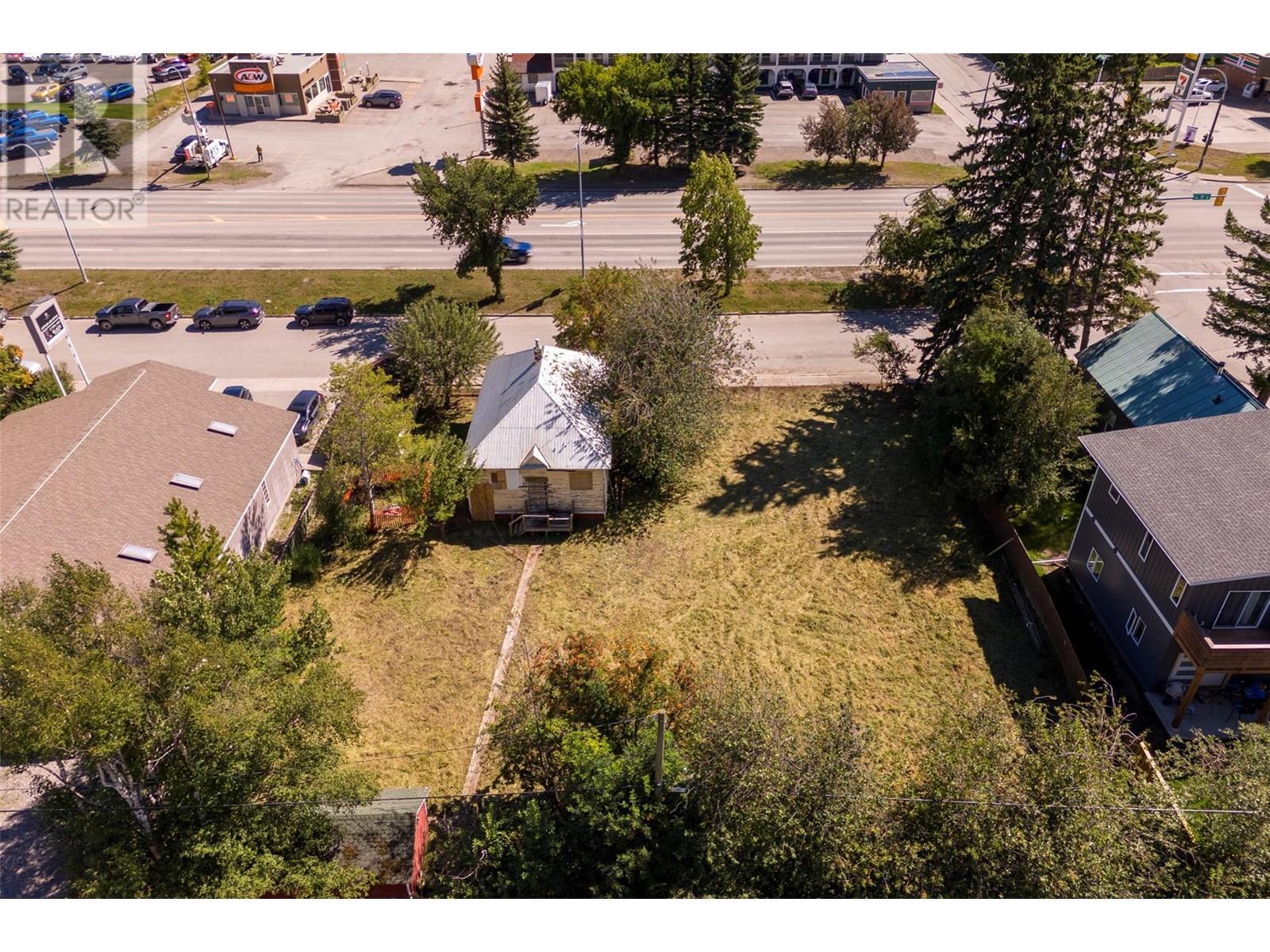 1321 7th Avenue, Fernie, British Columbia  V0B 1M0 - Photo 21 - 10357927